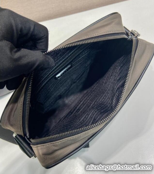 Pretty Style Prada Mens Re-Nylon and Saffiano shoulder bag 2VH048 Forest Green 2025