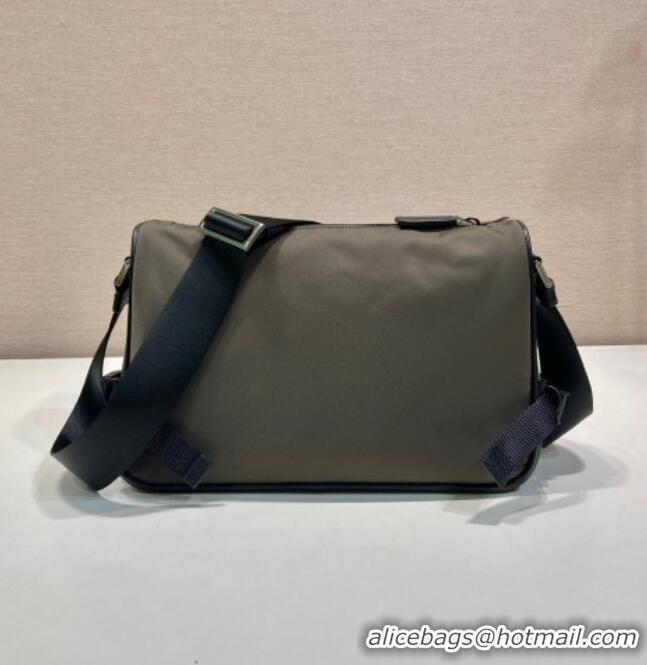 Inexpensive Prada Mens Medium Re-Nylon and Saffiano leather shoulder bag 2VH192 Forest Green 2025