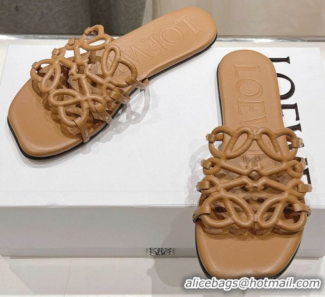 Luxurious Loewe Petal Anagram flat slides sandal in soft calfskin Light Brown 0605094