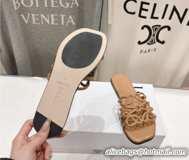 Luxurious Loewe Petal Anagram flat slides sandal in soft calfskin Light Brown 0605094