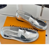 Good Looking Louis Vuitton Soho Flat Loafers in Patent Leather Silver 1ACZN2 1224073