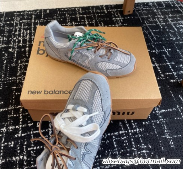 Trendy Design New Balance x Miu Miu 530 Sneakers in Suede and Mesh Grey 50603129