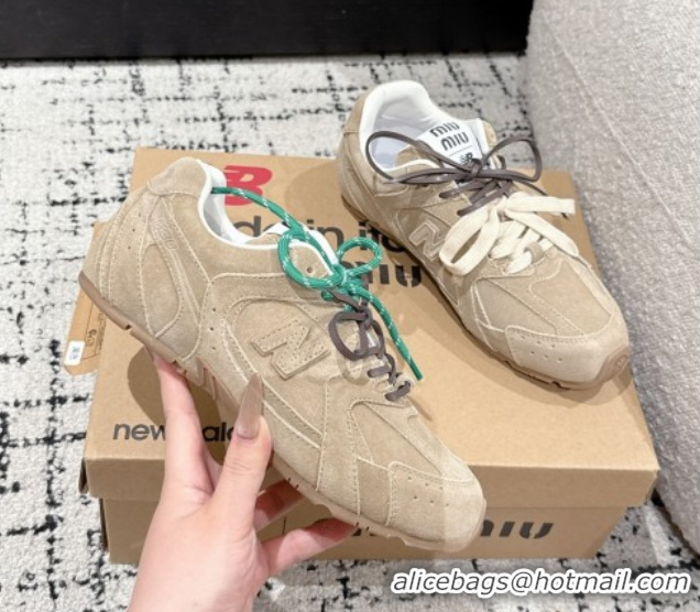 Unique Style New Balance x Miu Miu 530 Sneakers in Suede Beige 0603132
