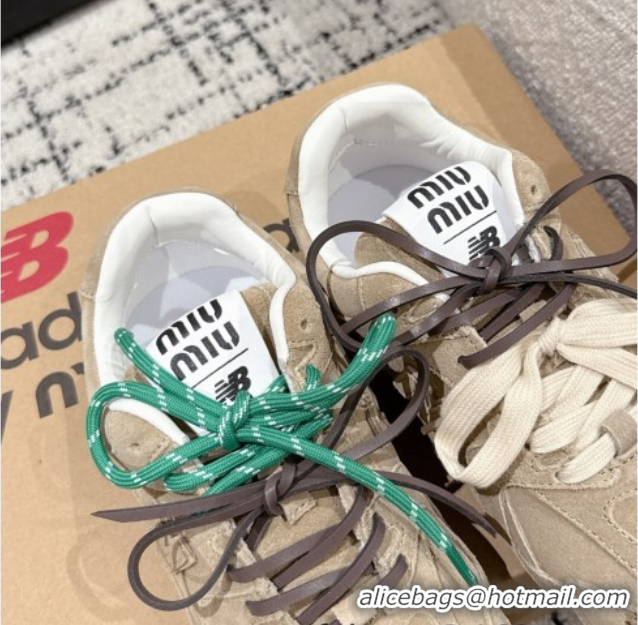 Unique Style New Balance x Miu Miu 530 Sneakers in Suede Beige 0603132