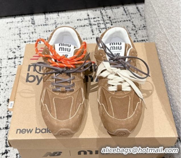 Luxury Cheap New Balance x Miu Miu 530 Sneakers in Suede Brown 0603133