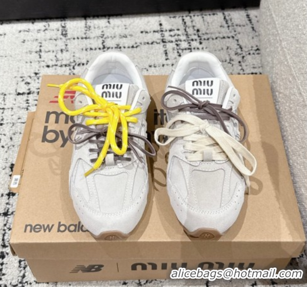 Luxury New Balance x Miu Miu 530 Sneakers in Suede Light Grey 0603134