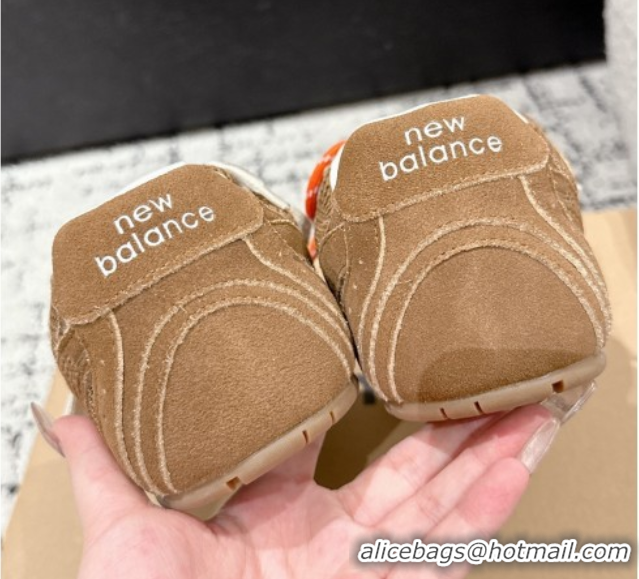 Pretty Style New Balance x Miu Miu 530 Sneakers in Suede and Mesh Brown 0603140