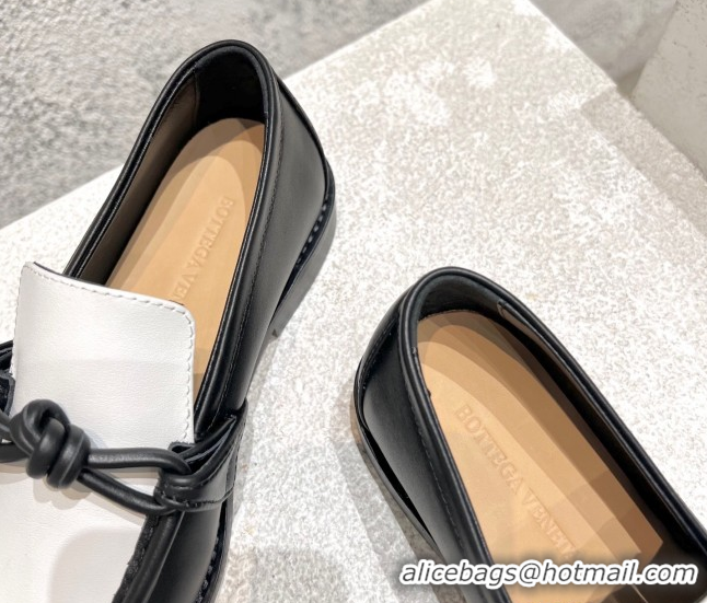 Perfect Bottega Veneta Astaire Loafers in Calfskin with One-Tone Knot Black/White 0428100