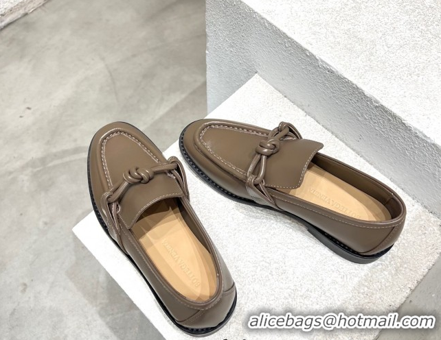 Best Product Bottega Veneta Astaire Loafers in Calfskin with One-Tone Knot Grey 0428102