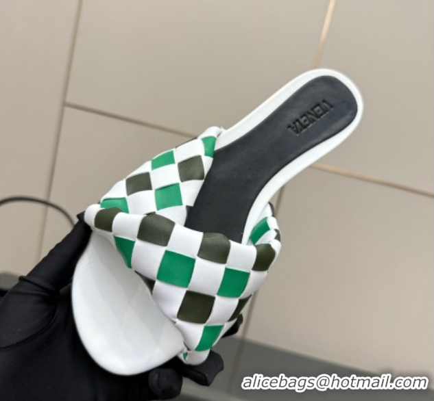 Luxury Bottega Veneta Blink Flat Slides Sandals in Vichy Intrecciato Leather with Folded Detail Green 0604035