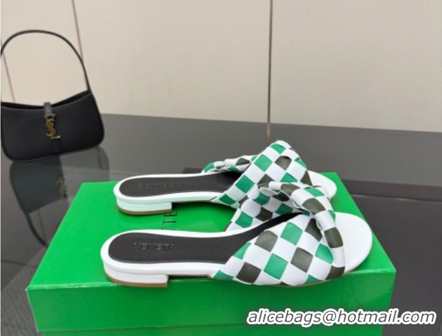 Luxury Bottega Veneta Blink Flat Slides Sandals in Vichy Intrecciato Leather with Folded Detail Green 0604035