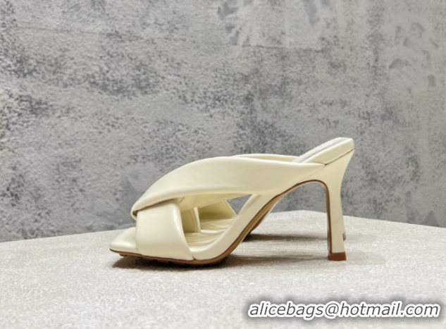Best Price Bottega Veneta Riva Heel Slides Sandal 9cm in Shiny Calfskin with Twisted Strap Sea Salt White 0604045
