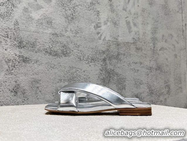 Stylish Bottega Veneta Riva Flat Slides Sandal in Shiny Calfskin with Twisted Strap Silver 0604050