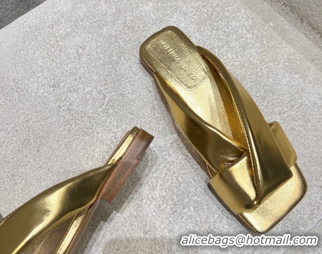 Sophisticated Bottega Veneta Riva Flat Slides Sandal in Shiny Calfskin with Twisted Strap Gold 0604052
