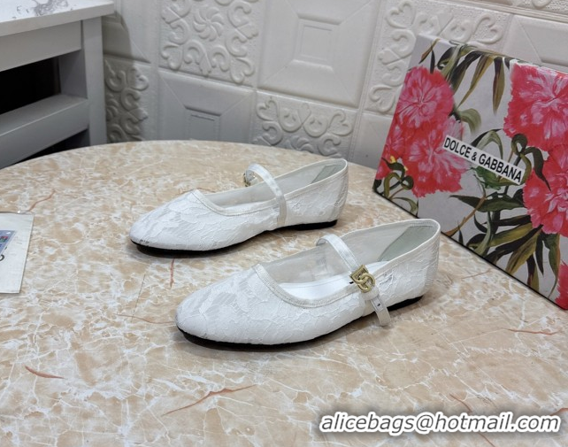 Purchase Dolce & Gabbana Lace Ballet Flats White DG042801