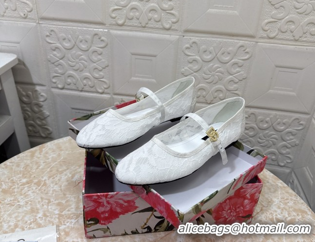 Purchase Dolce & Gabbana Lace Ballet Flats White DG042801
