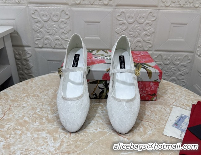 Purchase Dolce & Gabbana Lace Ballet Flats White DG042801