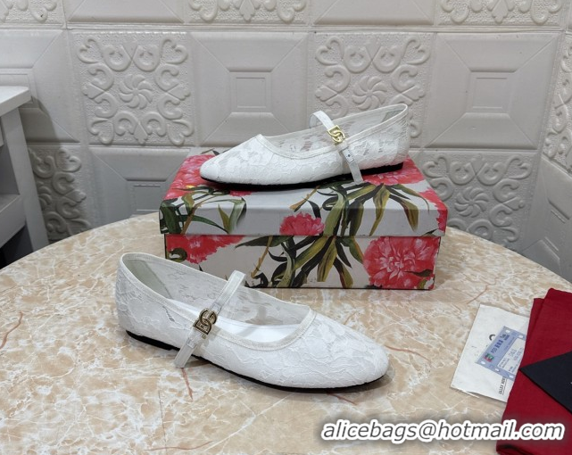 Purchase Dolce & Gabbana Lace Ballet Flats White DG042801