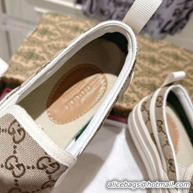 Pretty Style Gucci Chunky Platform Slip-on Sneakers in GG Canvas Beige 0609065