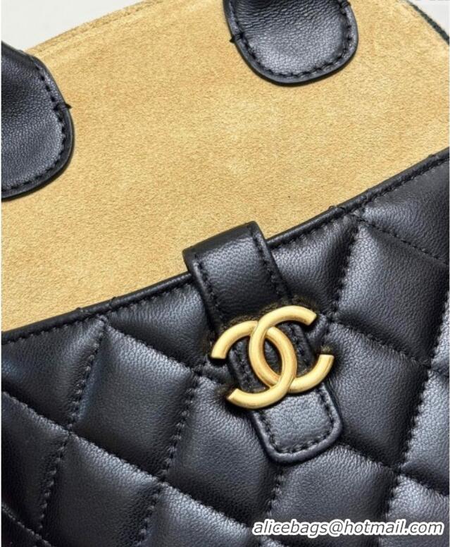 Top Quality Chanel Suede & Lambskin Clutch with Chain AP4742 Beige/Black 2025