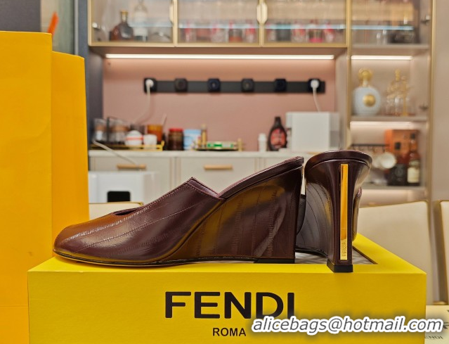 Good Looking Fendi Arco Wedge Slides Sandal 8.5cm in Shiny Hagfish Embossed Leather Burgundy 0710061