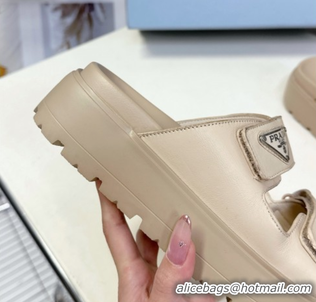 Pretty Style Prada Leather platform sandals 4.5cm Beige 0530011