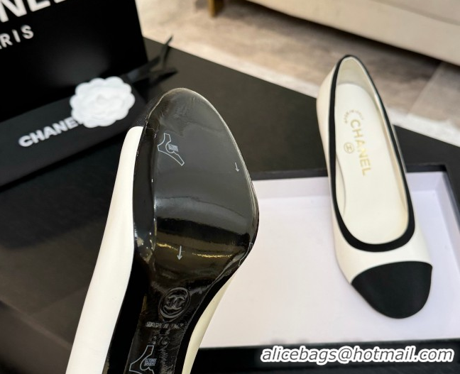 Stylish Chanel Calfskin & Grosgrain Pumps 8.5cm with Pearls Heel White 2025 CH061009
