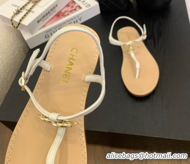Sophisticated Chanel Calfskin Flat Thong Sandals with CC White 2025 CH061011