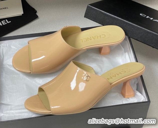 Good Looking Chanel Patent Calfskin Heel Slides Sandal 5.5cm Beige 2025 CH061015
