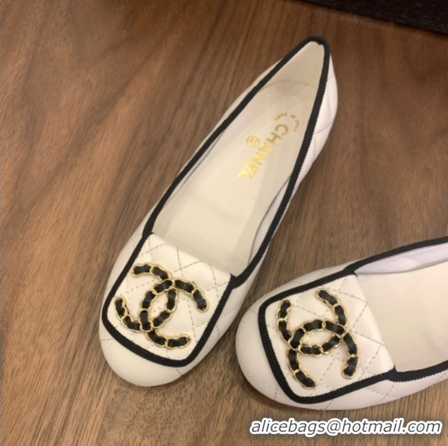 Popular Style Chanel Quilted Lambskin Loafers with Chain CC Foldover White 2025 CH061023
