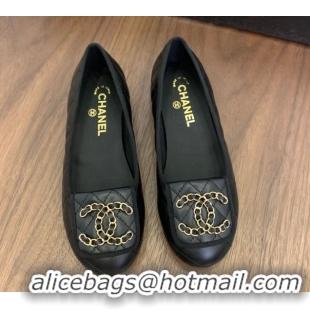 Chic Chanel Quilted Lambskin Loafers with Chain CC Foldover Black 2025 CH061023