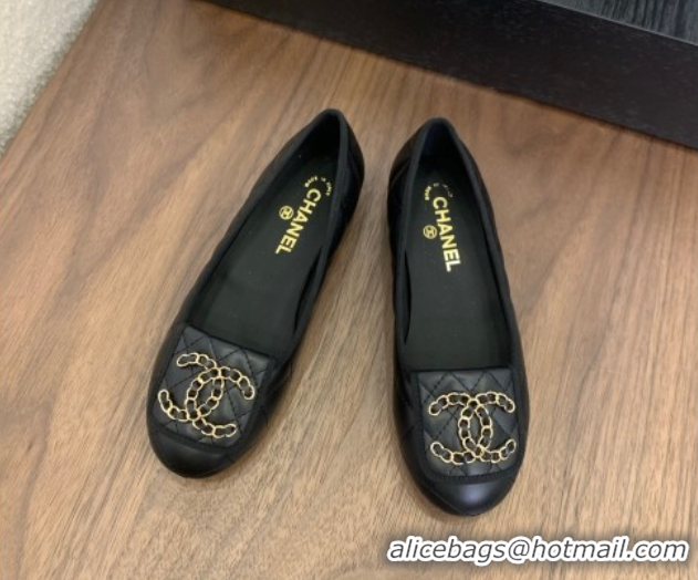 Chic Chanel Quilted Lambskin Loafers with Chain CC Foldover Black 2025 CH061023