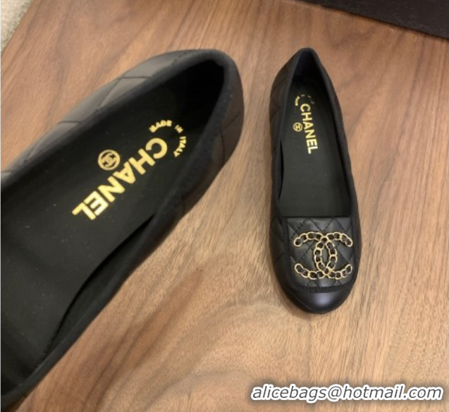 Chic Chanel Quilted Lambskin Loafers with Chain CC Foldover Black 2025 CH061023