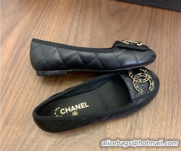 Chic Chanel Quilted Lambskin Loafers with Chain CC Foldover Black 2025 CH061023