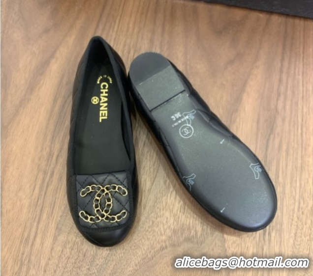 Chic Chanel Quilted Lambskin Loafers with Chain CC Foldover Black 2025 CH061023