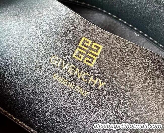 Good Discount Givenchy Small 4G Soft bag in quilted leather with chain 19935 Black 2024