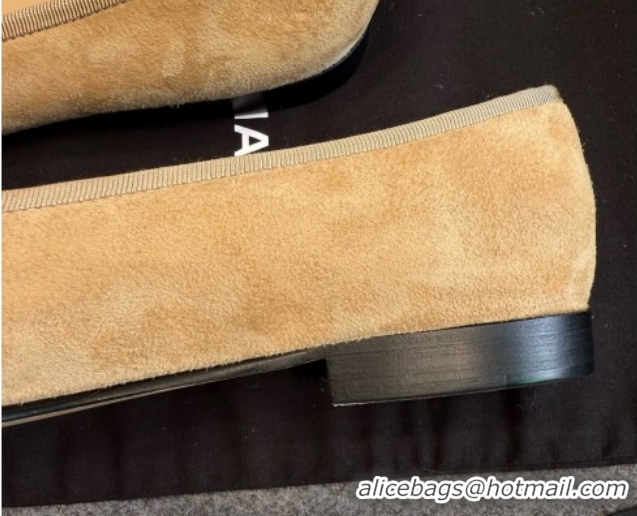 Luxurious Chanel Suede Classic Ballerinas CHB070904 Beige/Black