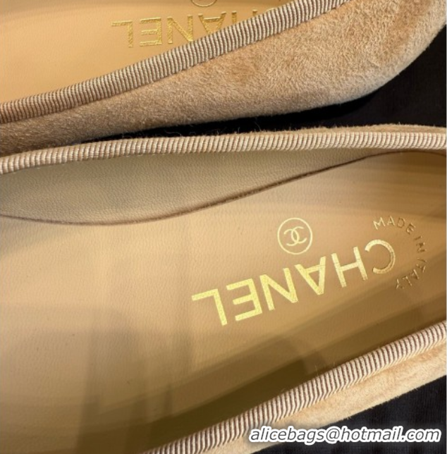 Luxurious Chanel Suede Classic Ballerinas CHB070904 Beige/Black