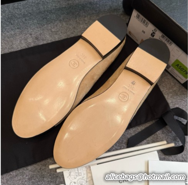 Luxurious Chanel Suede Classic Ballerinas CHB070904 Beige/Black
