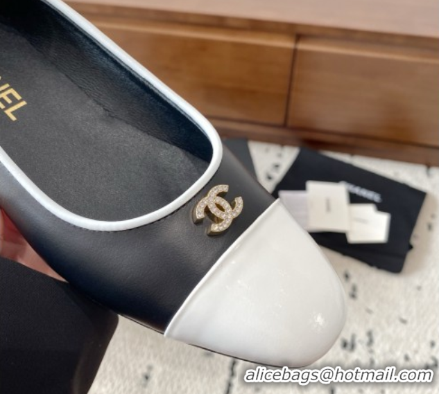 Stylish Chanel Calfskin & White Patent Leather Ballet Flats Black 2025 CH071401