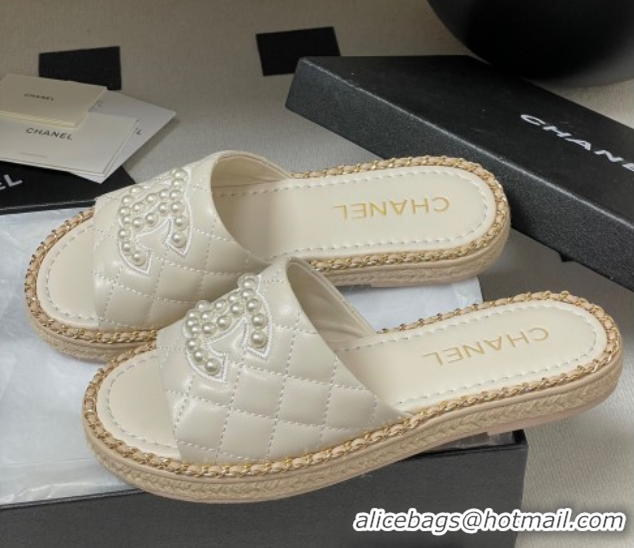 Unique Style Chanel Lambskin Flat Slides Sandal with Pearls and Chain White 2025 CH071501
