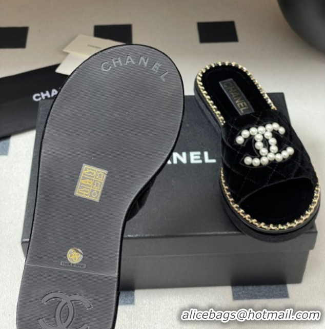 Crafted Chanel Velvet Flat Slides Sandal with Pearls and Chain Black 2025 CH071501