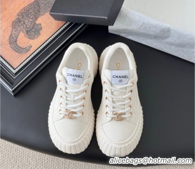 Shop Duplicate Chanel Leather Platform Sneakers White 2025 CH071513