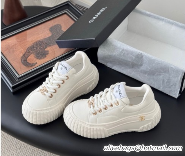 Shop Duplicate Chanel Leather Platform Sneakers White 2025 CH071513