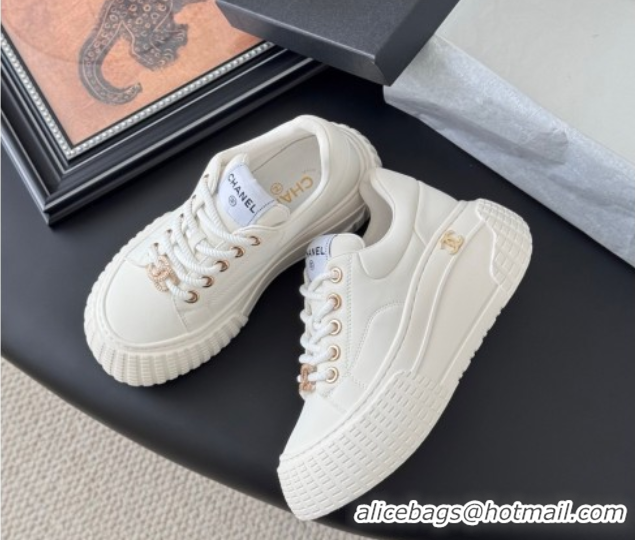 Shop Duplicate Chanel Leather Platform Sneakers White 2025 CH071513