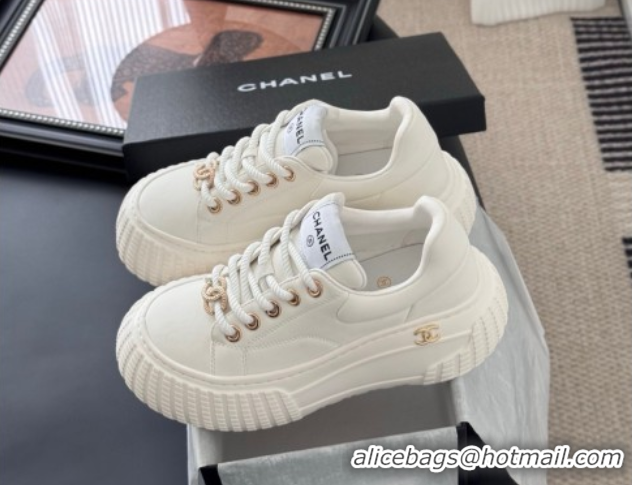 Shop Duplicate Chanel Leather Platform Sneakers White 2025 CH071513