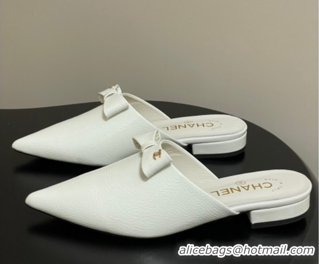 Unique Style Chanel Crumpled Patent Calfskin Flat Mules with Bow White 2025 G46550