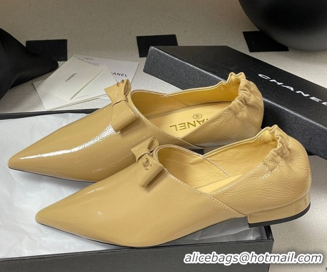 Best Grade Chanel Crumpled Patent Calfskin Loafers with Bow Yellow 2025 G46550