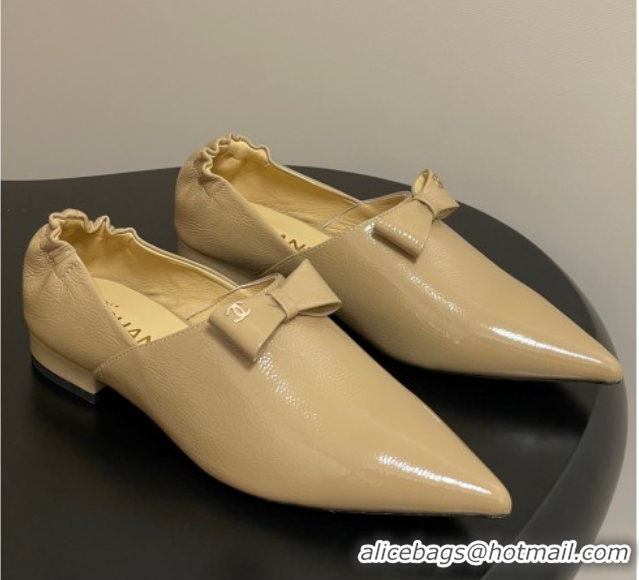 Best Grade Chanel Crumpled Patent Calfskin Loafers with Bow Yellow 2025 G46550