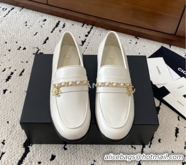 Luxury Chanel Shiny Lambskin Loafers with Chain and Strass White 2025 G46581